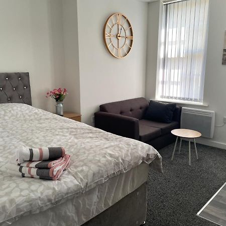 Bv Comfy Budget Studio At Quebec Street Bradford Bradford  Extérieur photo